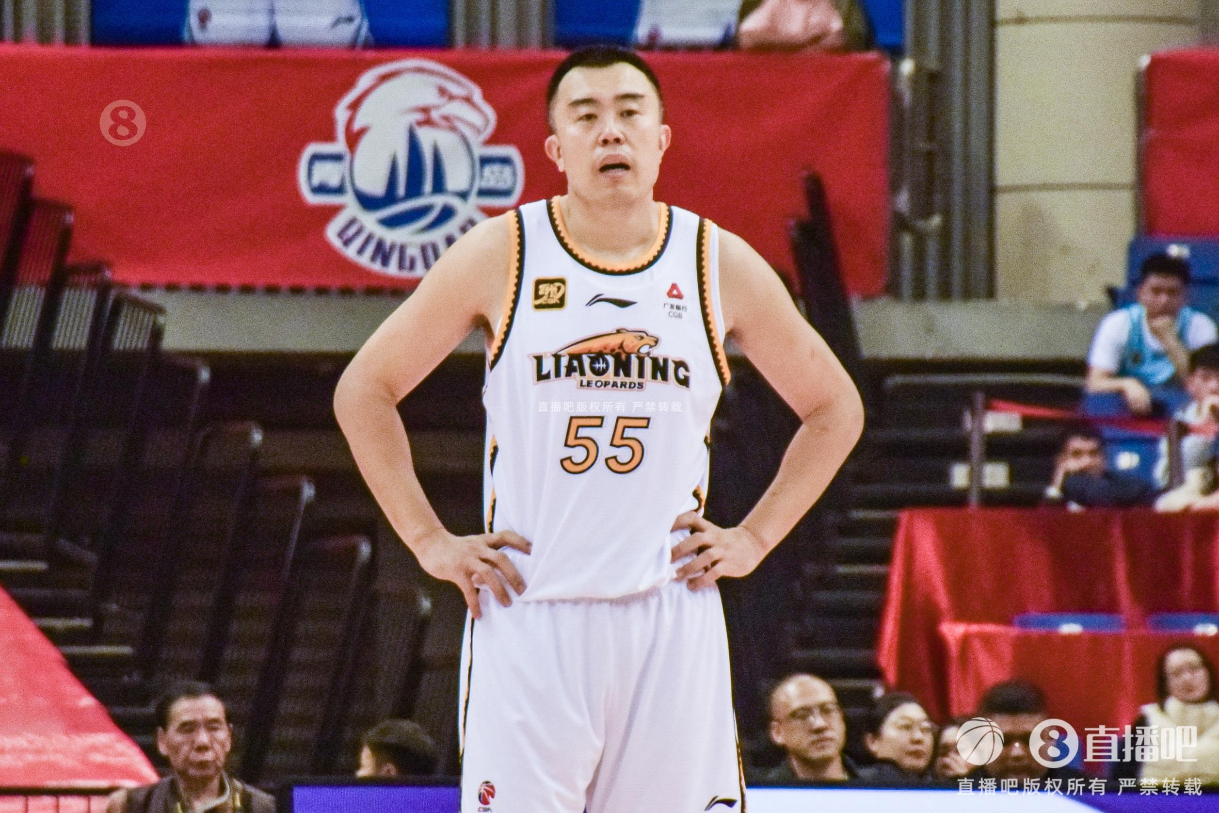 老將盡力了！韓德君7中4拿到14分12籃板3助攻